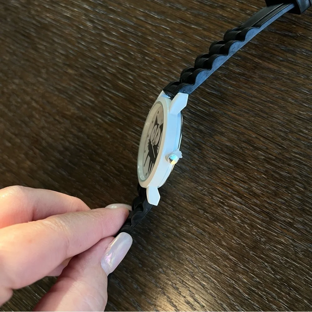 Cat watch, rubber black watch band. Gently used